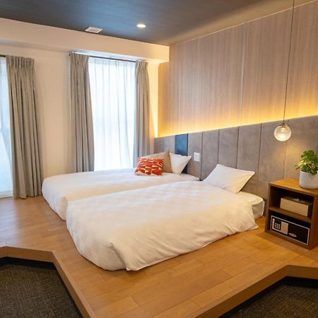 Отель Wayfarer Kyoto Shijo Экстерьер фото